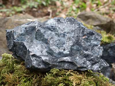 Low grade manganese ore