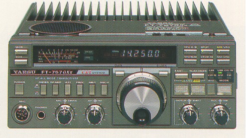 ft757gx2.jpg (62398 bytes)