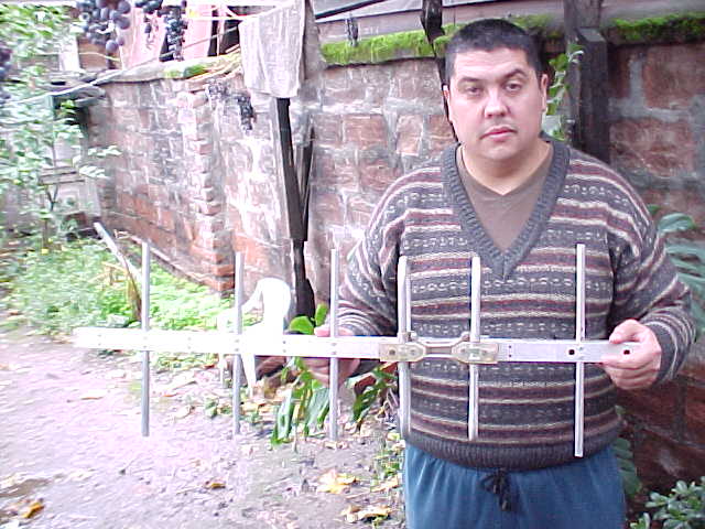 MVC-018S.JPG (56140 bytes)