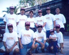 25-group.jpg (26863 bytes)