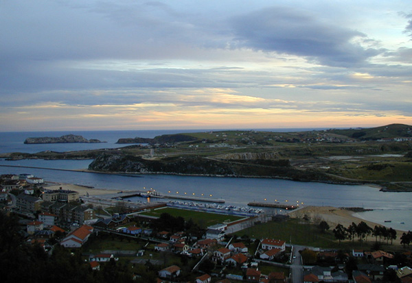 m_puerto01.JPG (92471 bytes)