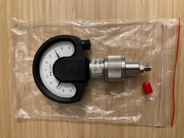 Photo of an Agilent APC-3.5/SMA center pin gauge.