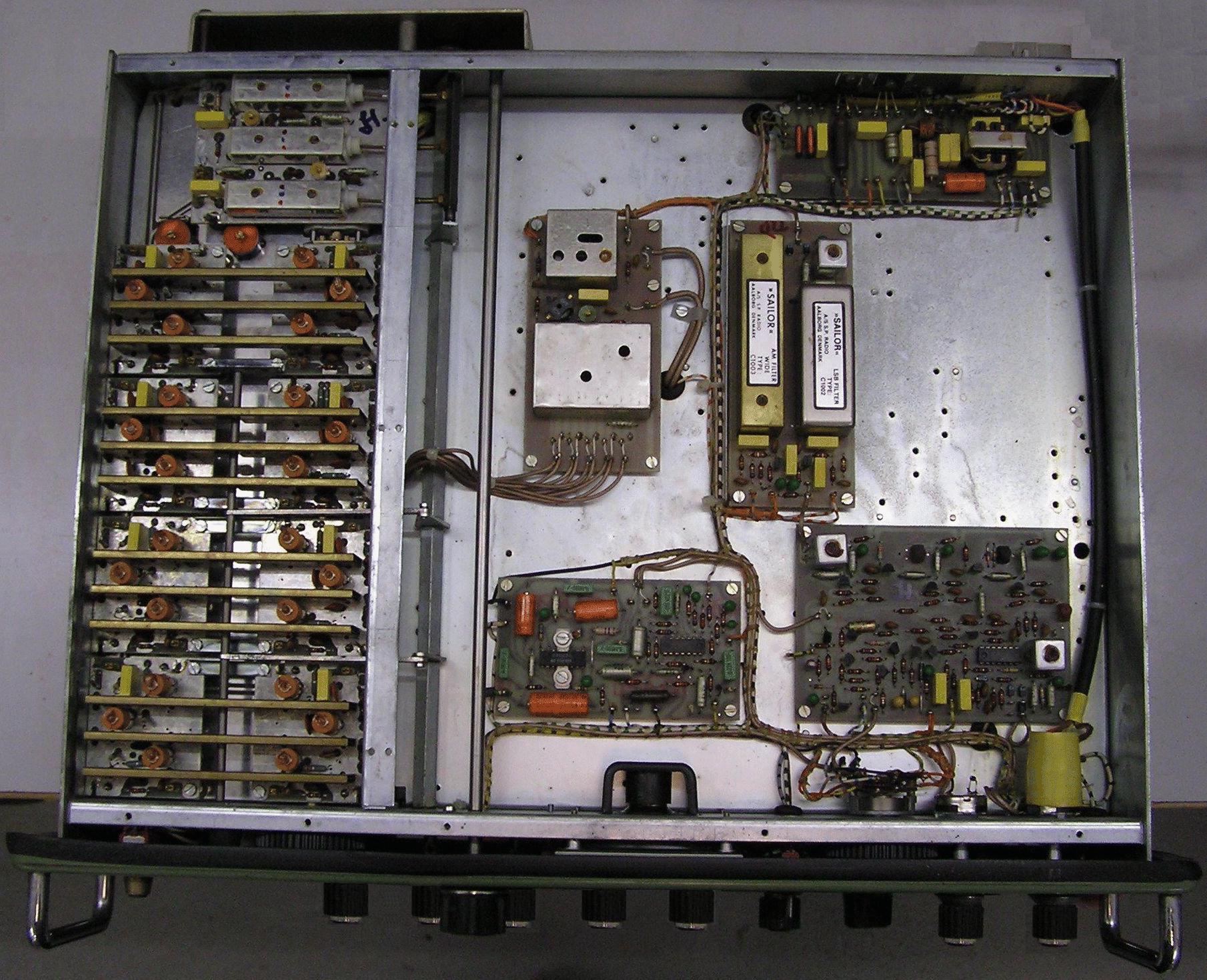Sailor R1117 insite top view