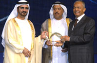 HH Sheikh Mohamed bin Rashid Al Maktoum, VP and Prime Minister of the UAE and Ruler of Dubai presenting the MRM Business Award 2009 to Syed M. Salahuddin, MD, ETA Star Ascon Group