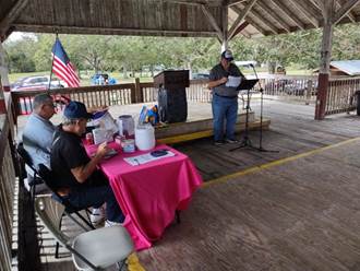 Several pictures of people working in an office

Description automatically generated